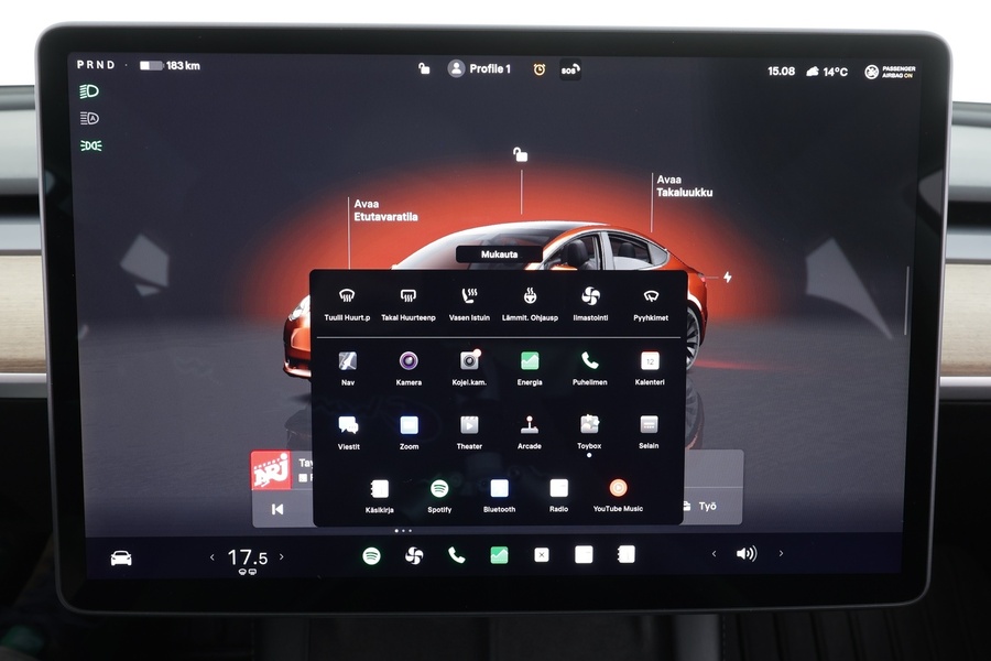 Tesla Model 3 vaihtoauto