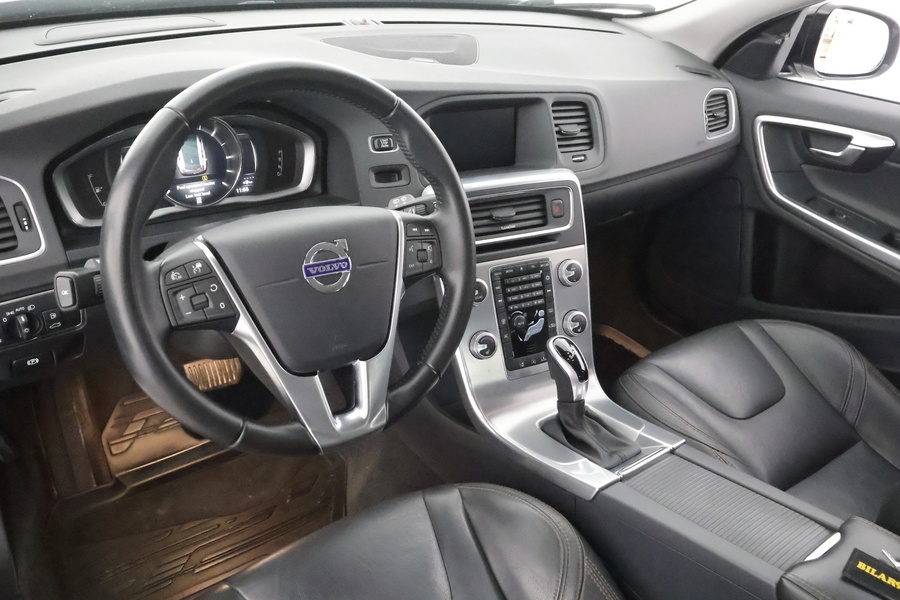 Volvo V60 Cross Country vaihtoauto