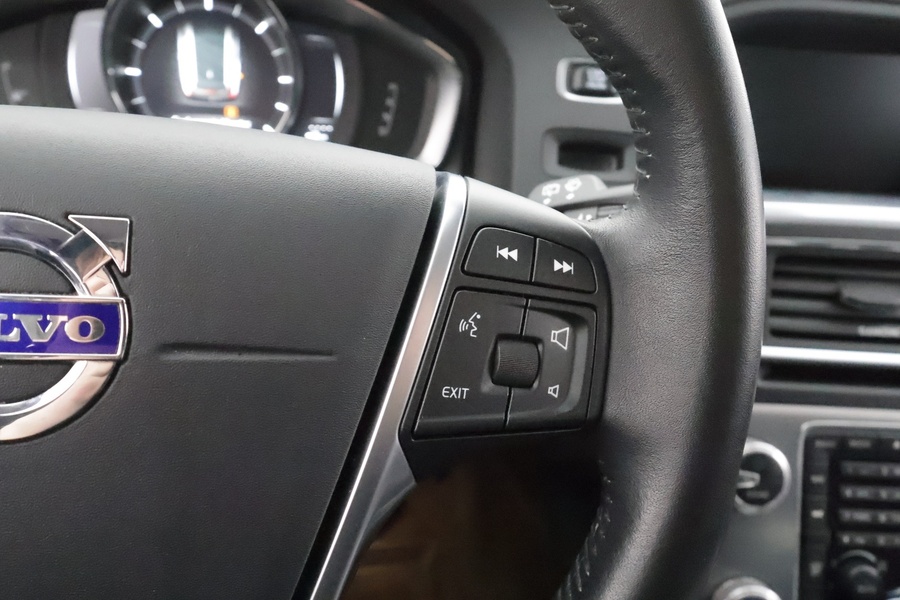 Volvo V60 Cross Country vaihtoauto