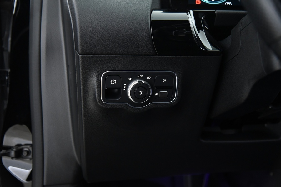 Mercedes-Benz EQA vaihtoauto