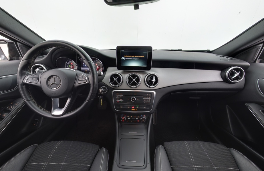 Mercedes-Benz GLA vaihtoauto