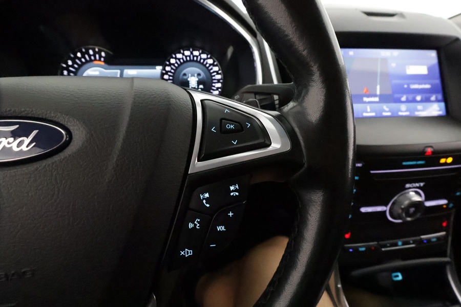 Ford S-MAX vaihtoauto