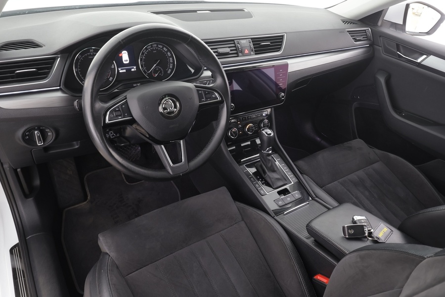 Skoda Superb vaihtoauto