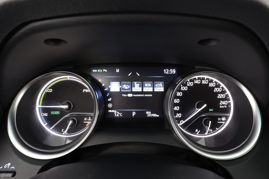 Toyota Camry vaihtoauto