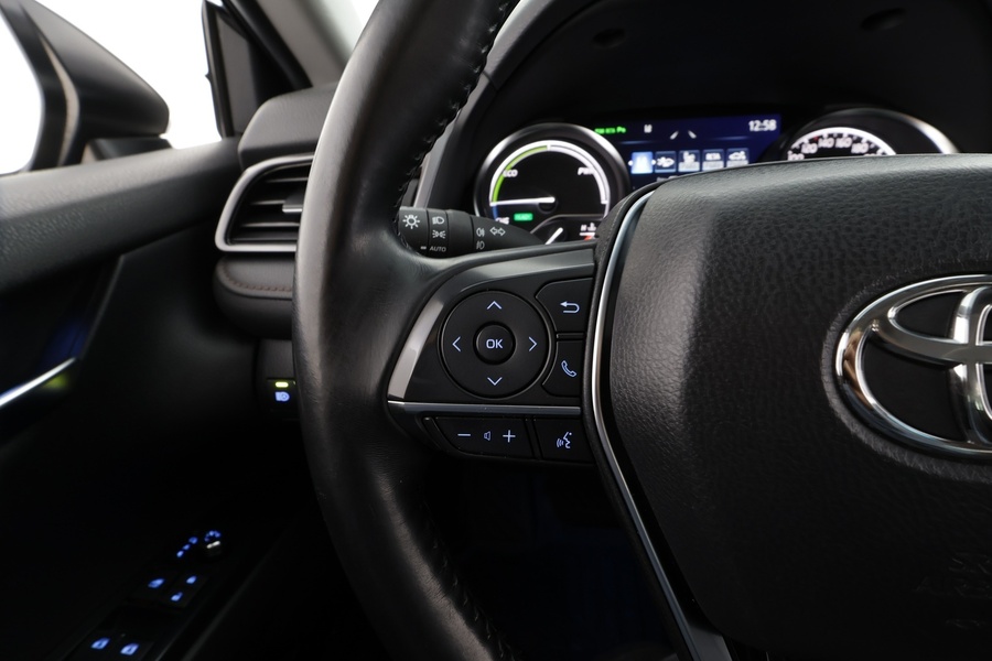 Toyota Camry vaihtoauto