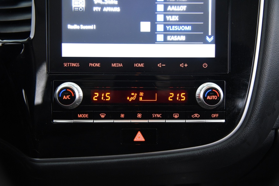 Mitsubishi Outlander PHEV vaihtoauto