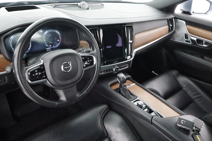 Volvo S90 vaihtoauto