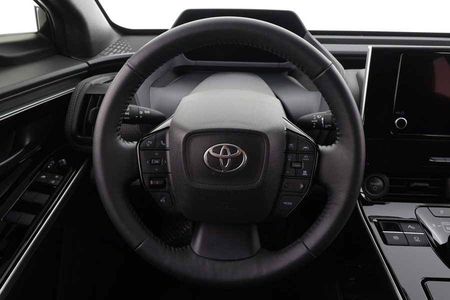 Toyota bZ4X vaihtoauto