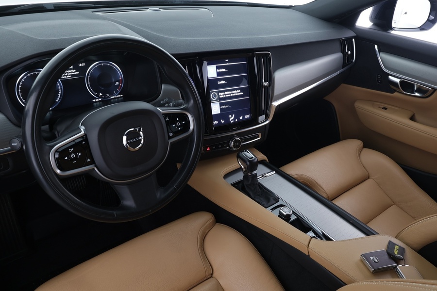 Volvo V90 Cross Country vaihtoauto