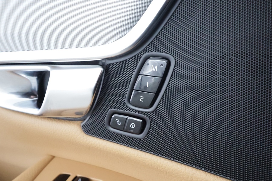 Volvo V90 Cross Country vaihtoauto