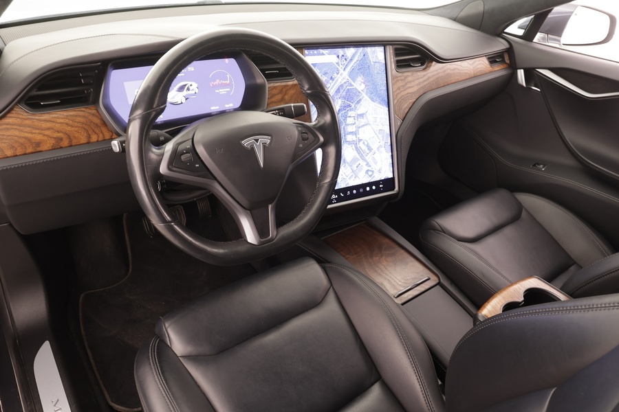 Tesla Model S vaihtoauto