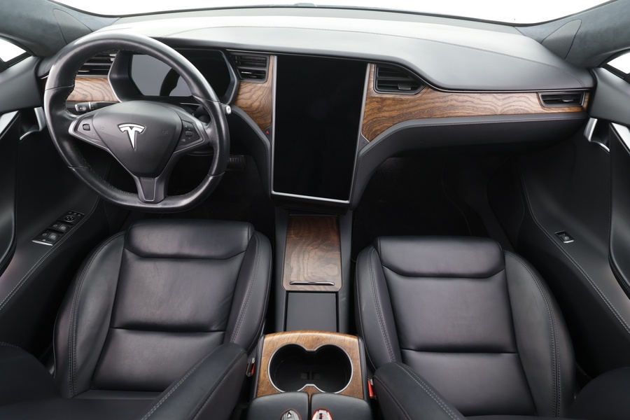Tesla Model S vaihtoauto