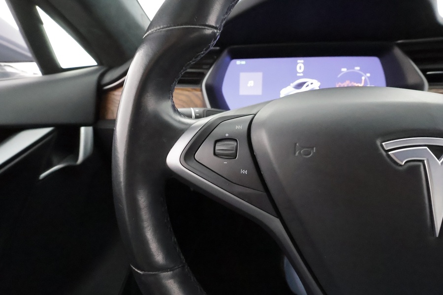 Tesla Model S vaihtoauto