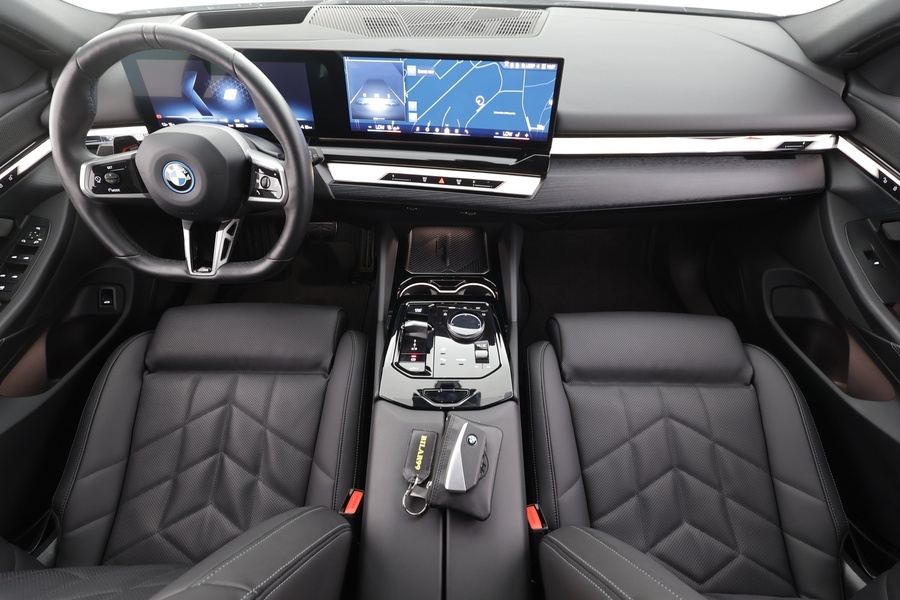 BMW i5 vaihtoauto