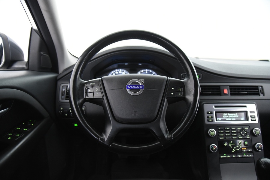 Volvo V70 vaihtoauto