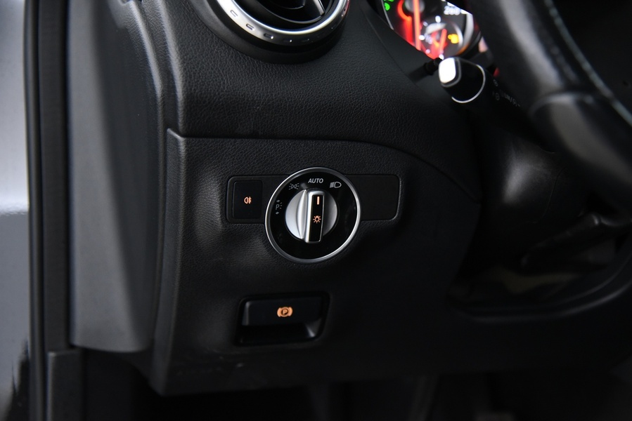 Mercedes-Benz GLA vaihtoauto