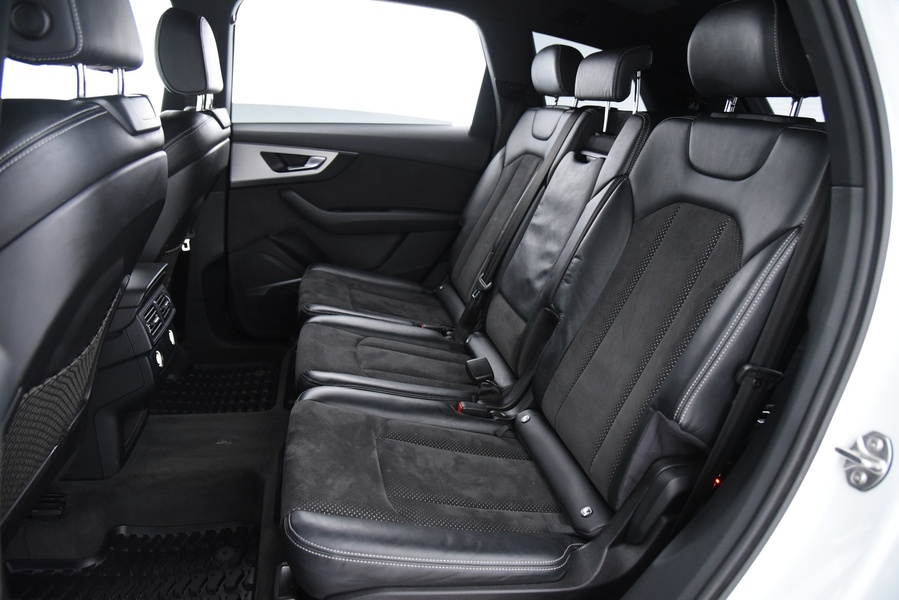 Audi Q7 vaihtoauto