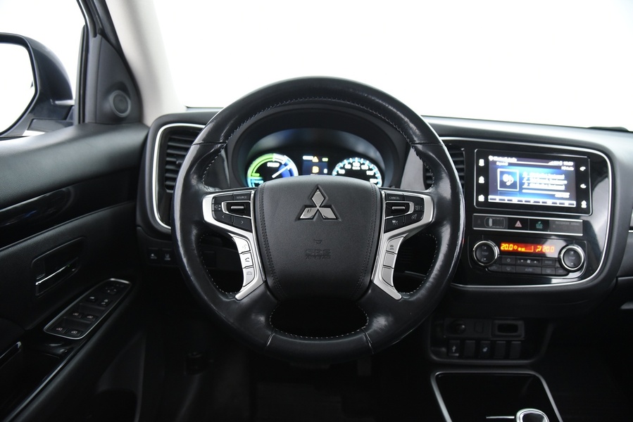 Mitsubishi Outlander PHEV vaihtoauto