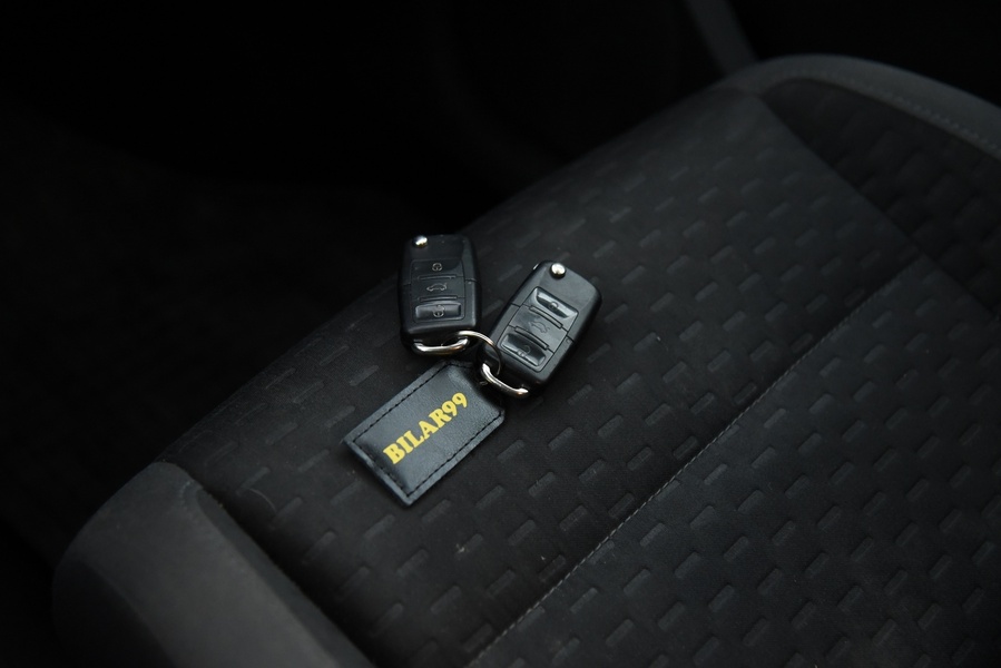 Volkswagen Touran vaihtoauto