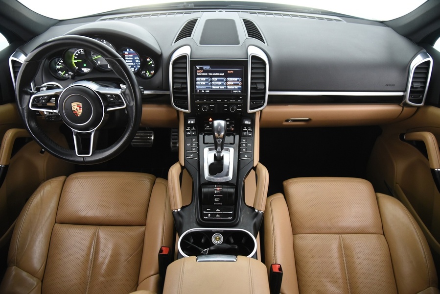 Porsche Cayenne vaihtoauto