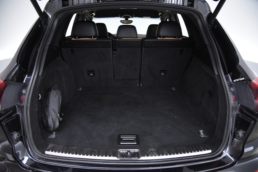 Porsche Cayenne vaihtoauto