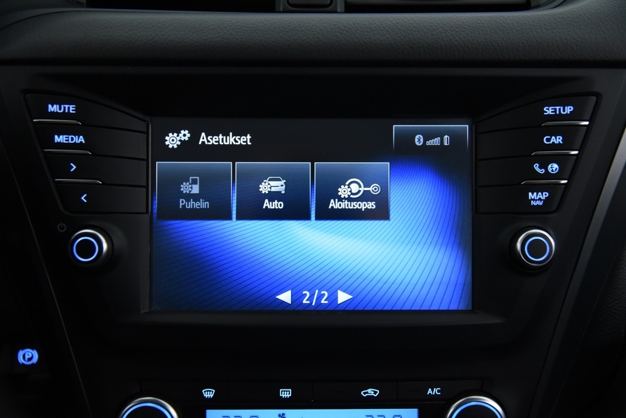 Toyota Avensis vaihtoauto