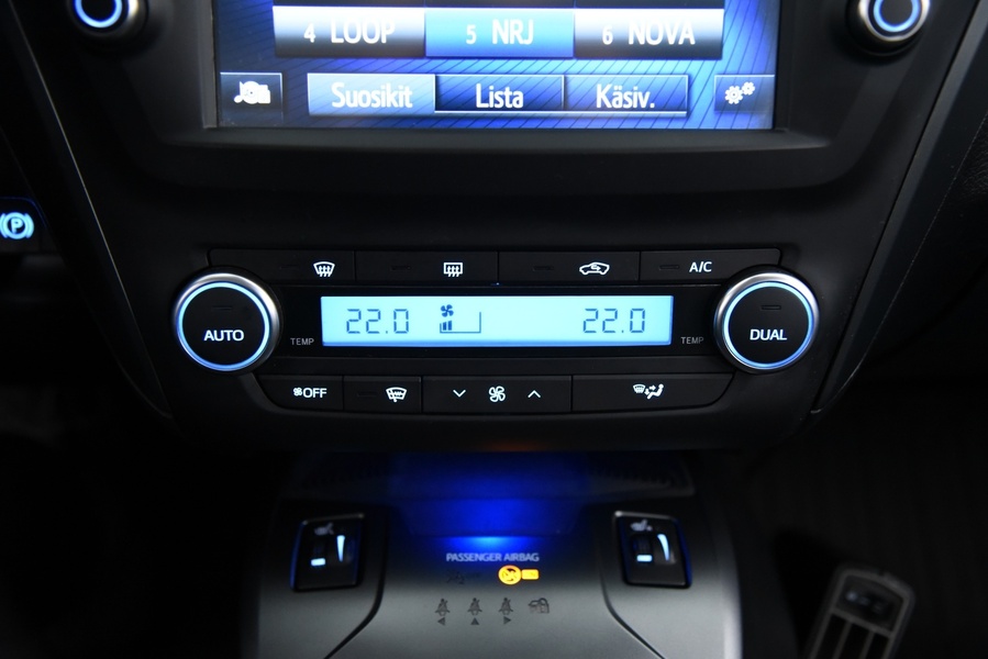 Toyota Avensis vaihtoauto