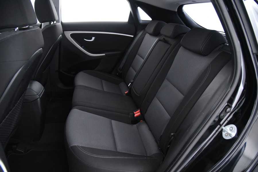 Hyundai i30 5d vaihtoauto