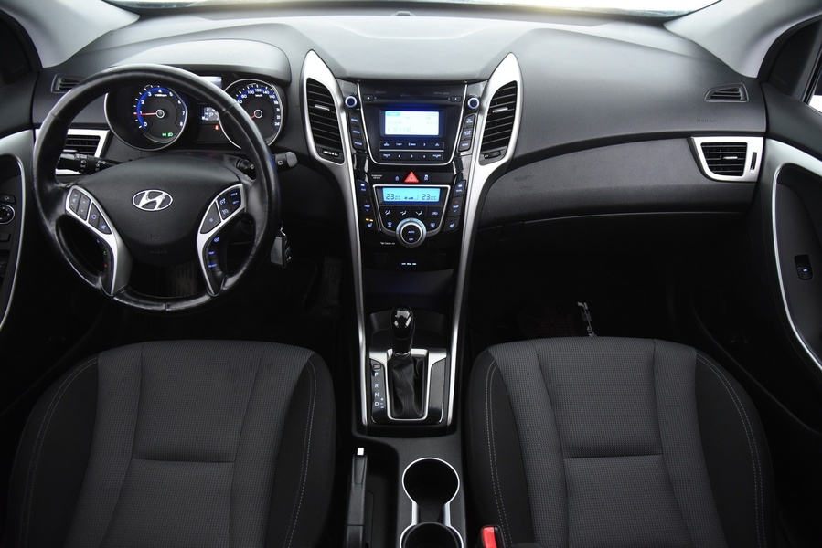 Hyundai i30 5d vaihtoauto