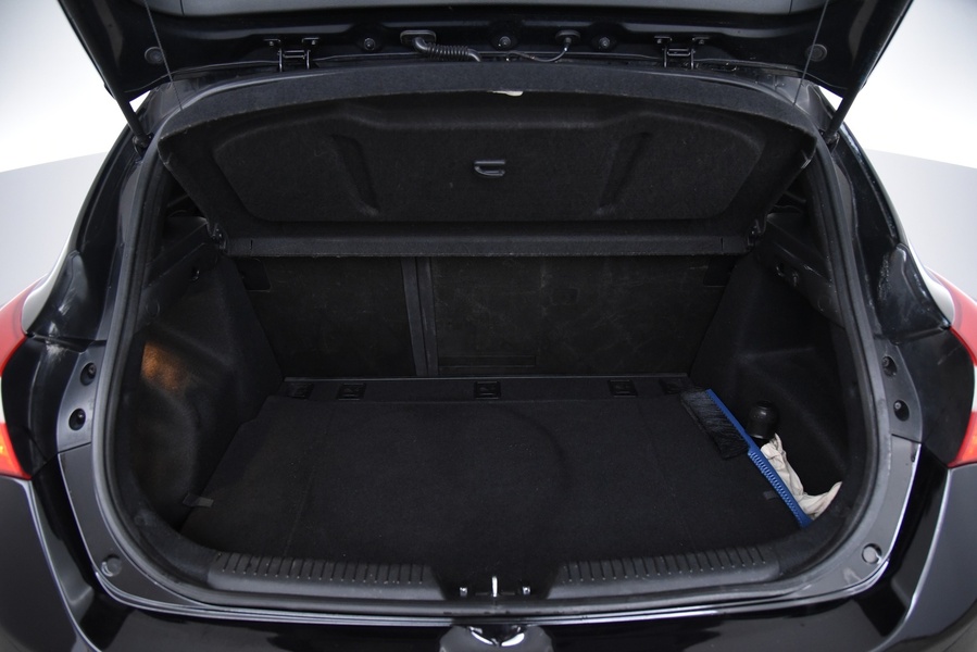 Hyundai i30 5d vaihtoauto