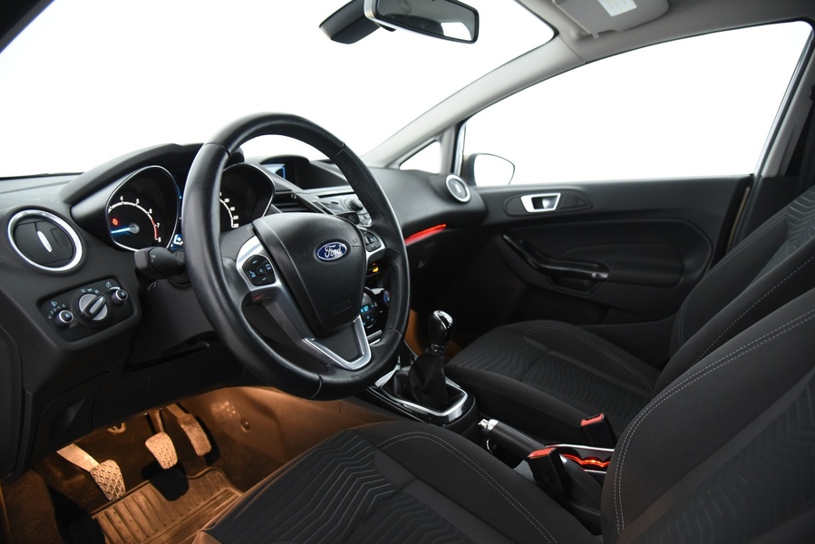 Ford Fiesta vaihtoauto