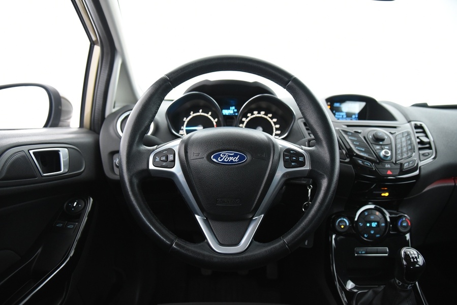 Ford Fiesta vaihtoauto