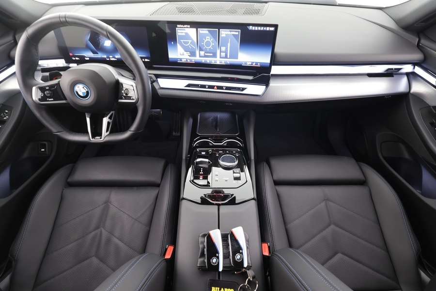 BMW i5 vaihtoauto