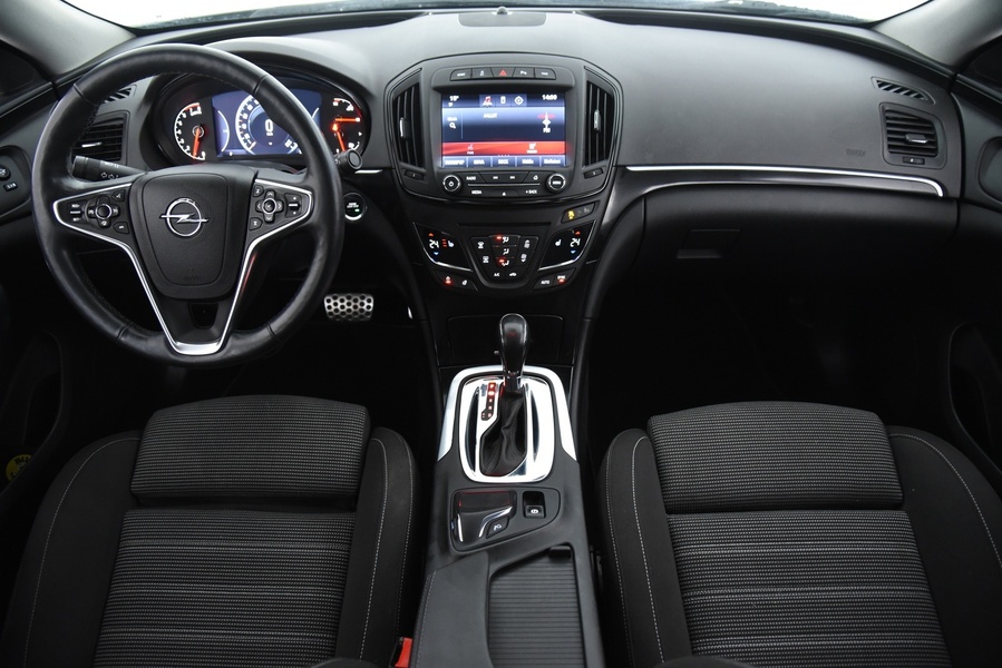 Opel Insignia vaihtoauto