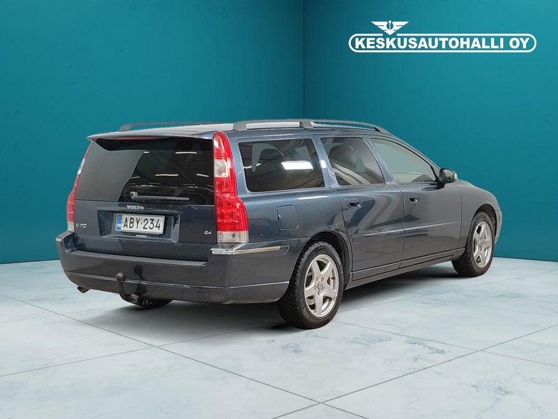 Volvo V70 vaihtoauto