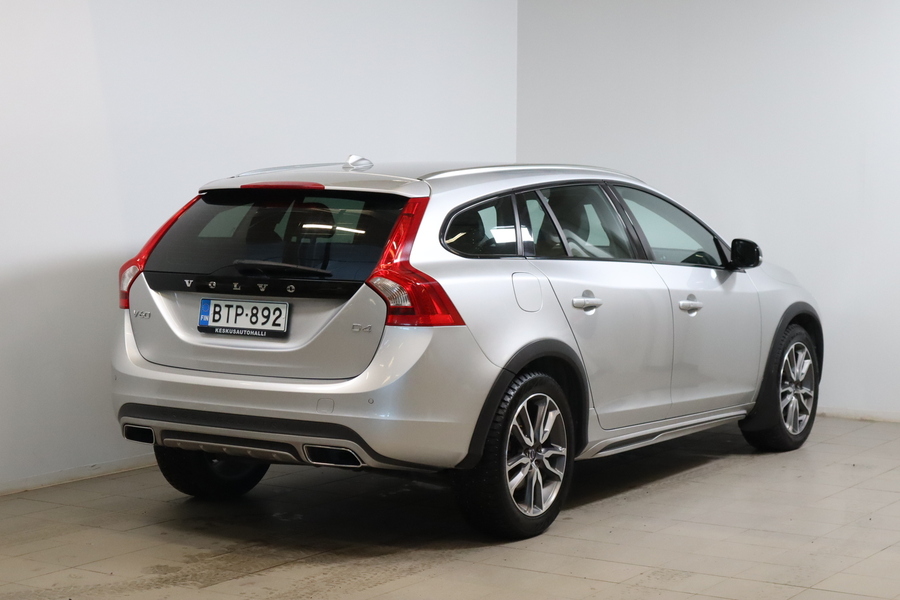 Volvo V60 Cross Country vaihtoauto