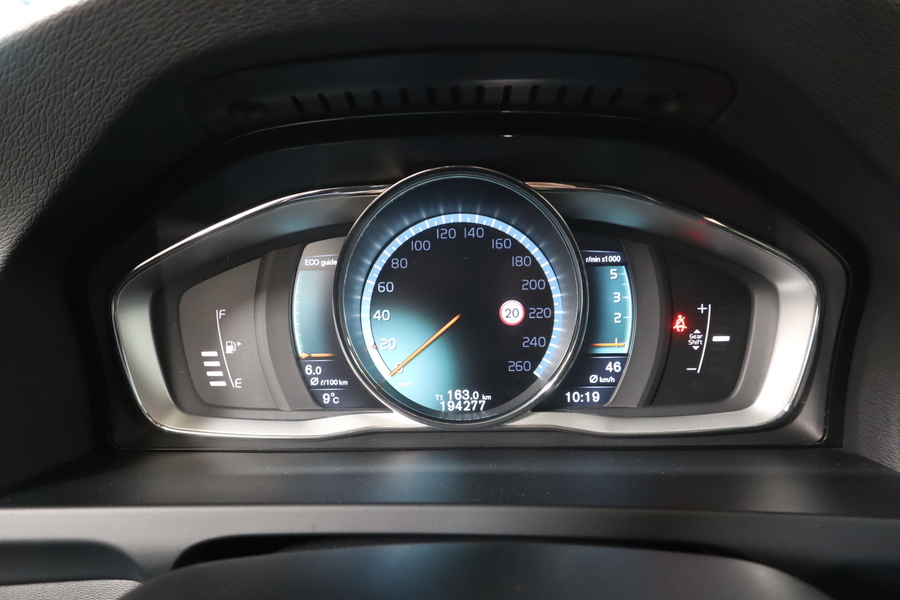 Volvo V60 Cross Country vaihtoauto