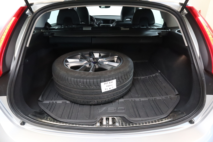 Volvo V60 Cross Country vaihtoauto