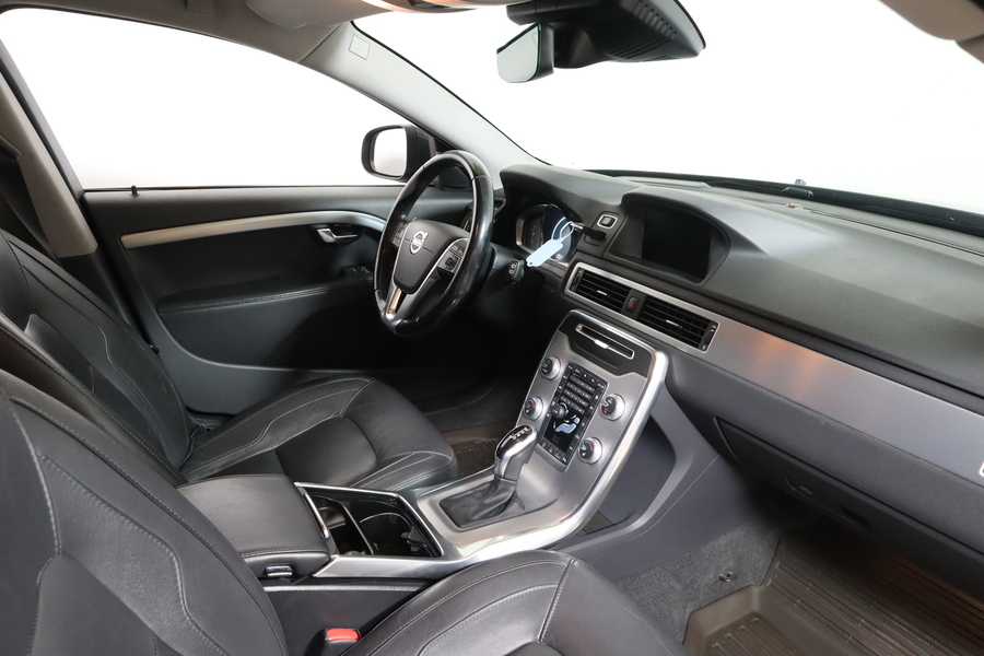 Volvo V70 vaihtoauto