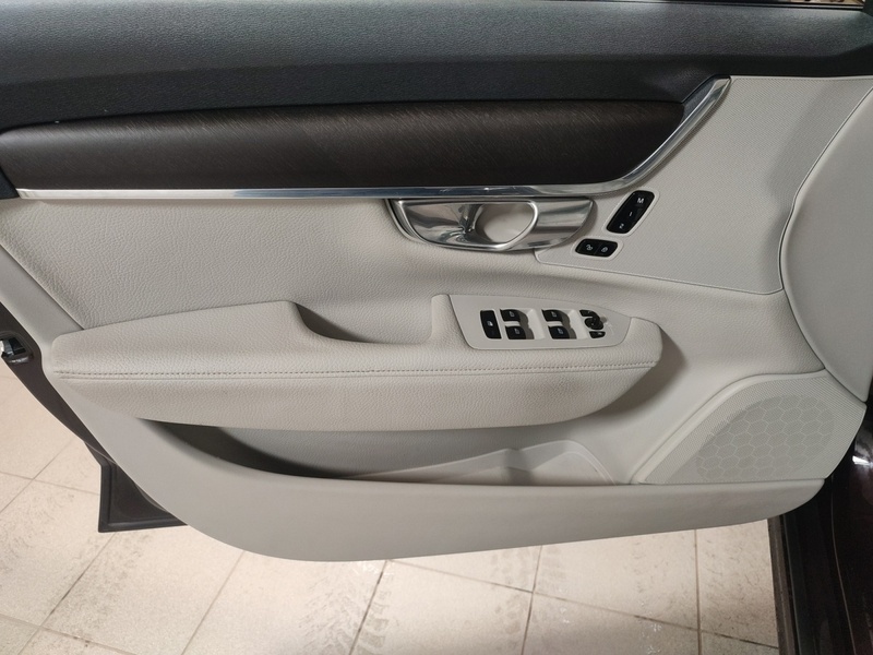 Volvo V90 Cross Country vaihtoauto