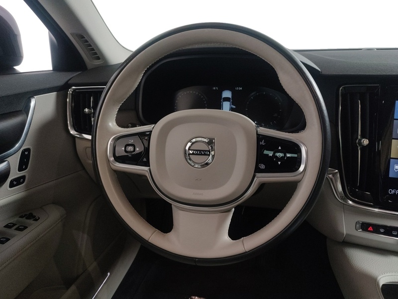 Volvo V90 Cross Country vaihtoauto
