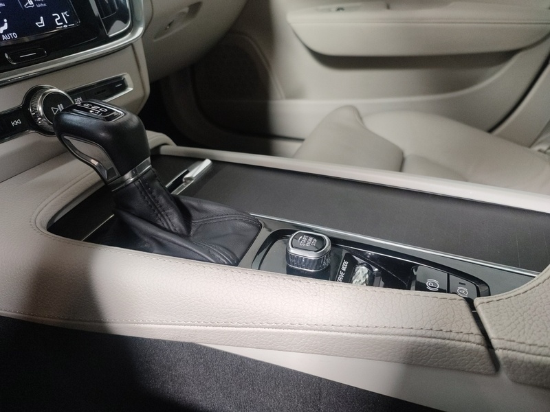 Volvo V90 Cross Country vaihtoauto