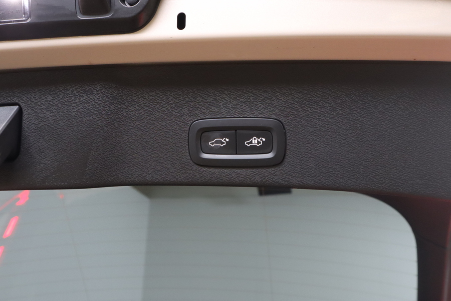 Volvo EC40 vaihtoauto