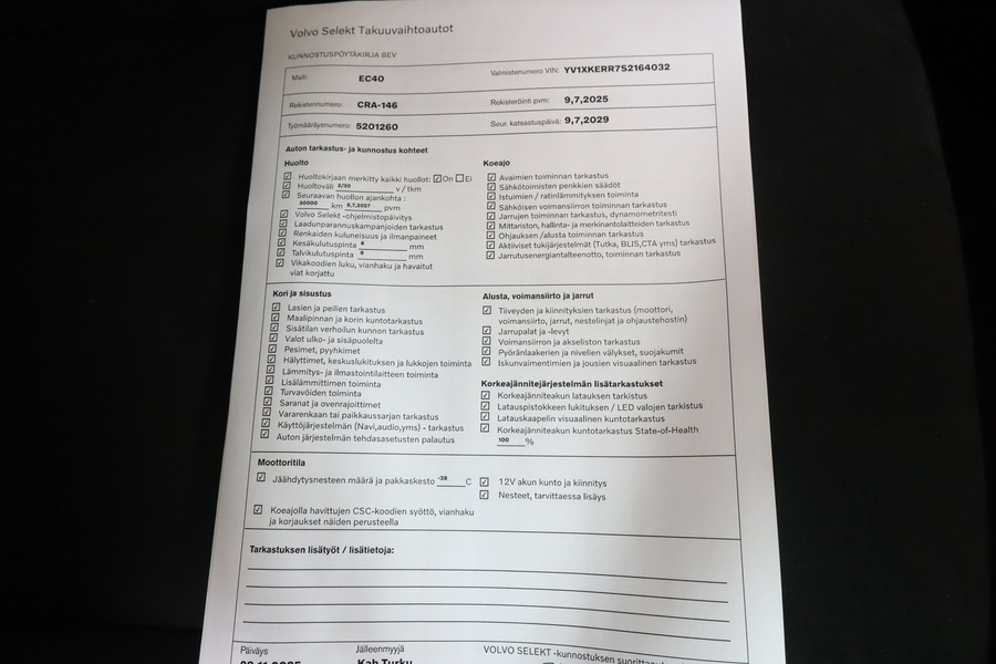 Volvo EC40 vaihtoauto