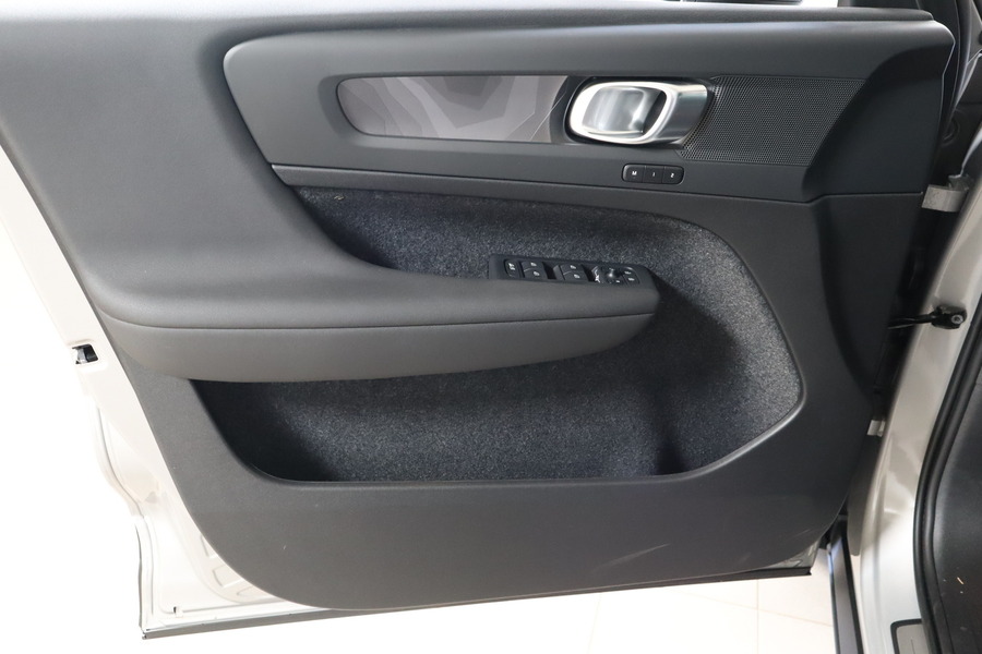 Volvo EX40 vaihtoauto