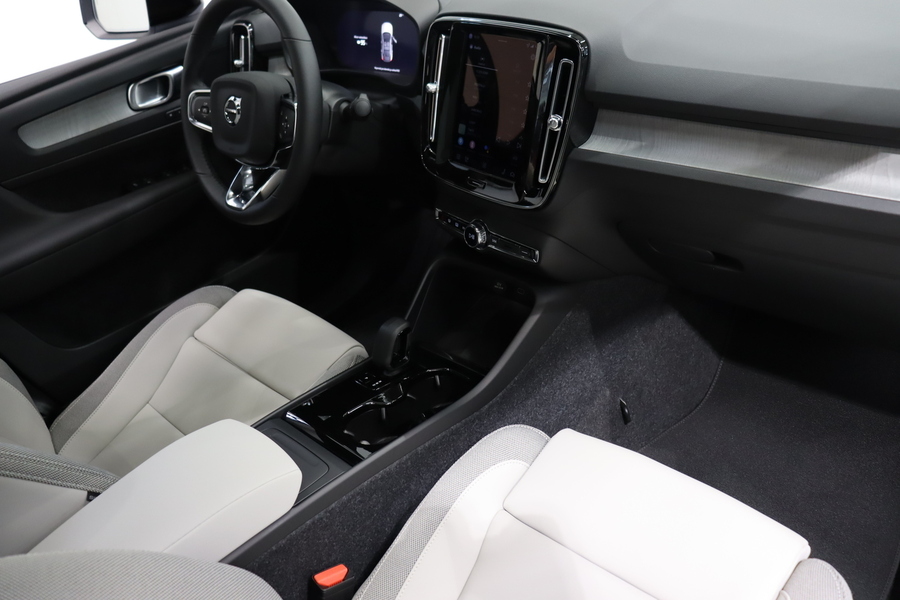 Volvo EC40 vaihtoauto