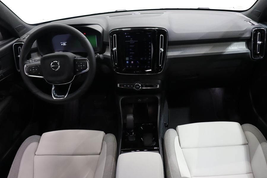 Volvo EC40 vaihtoauto