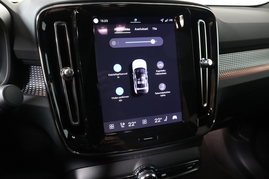 Volvo EC40 vaihtoauto