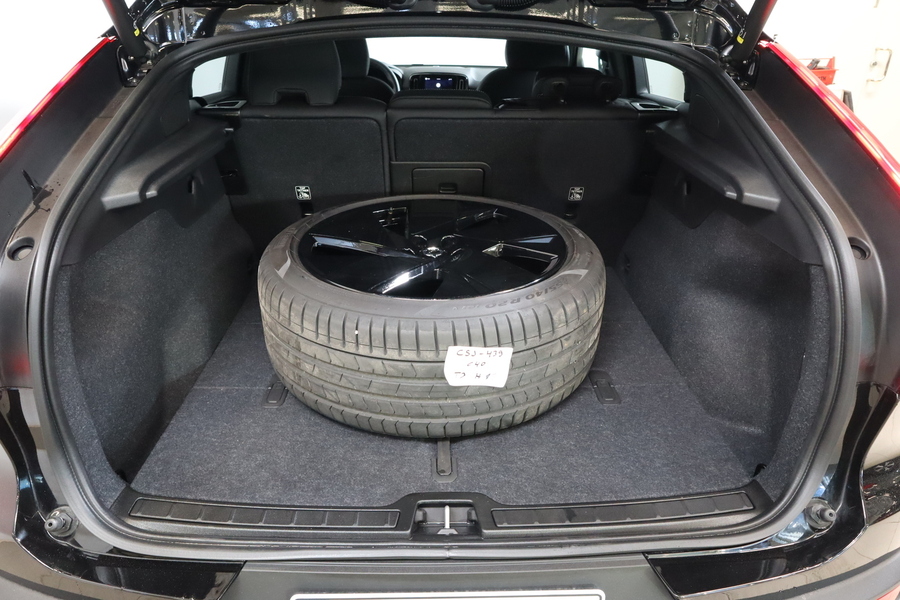 Volvo EC40 vaihtoauto