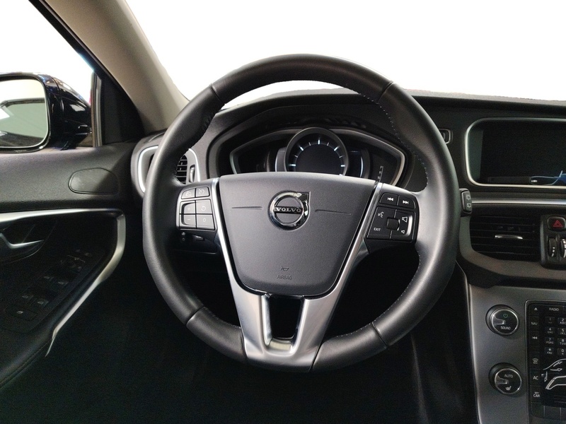 Volvo V40 Cross Country vaihtoauto